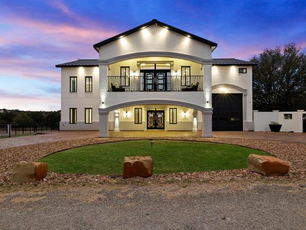 129 Cedar DR, Horseshoe Bay, TX 78657