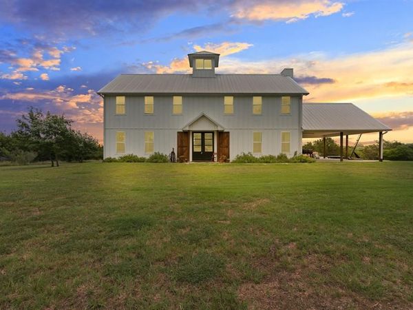 705 Jimmy Houston Way, Bluff Dale, TX 76433