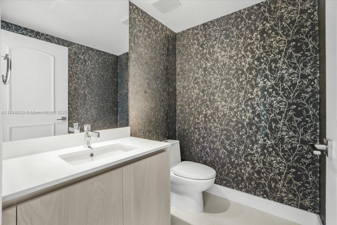 3131 NE 7th Ave, Unit 3306, Miami, FL 33137 Photo