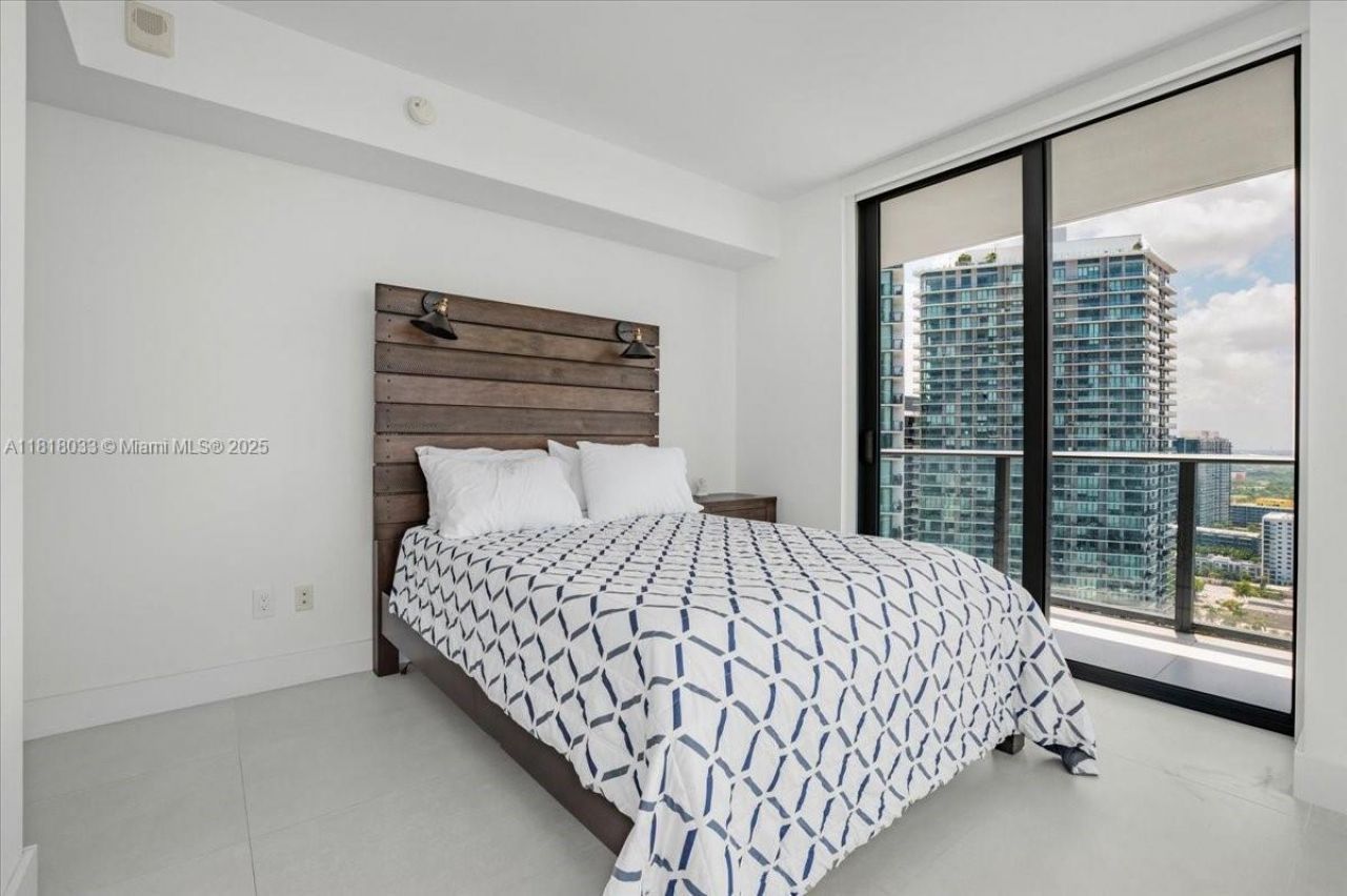 3131 NE 7th Ave, Unit 3306, Miami, FL 33137 Photo