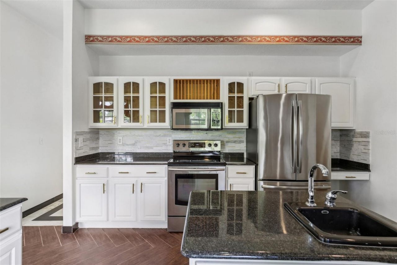 3062 Sutton Woods Drive, Plant City, FL 33566 Photo