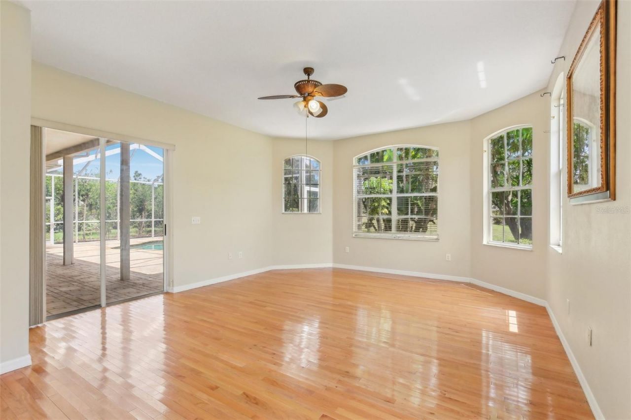 3062 Sutton Woods Drive, Plant City, FL 33566 Photo