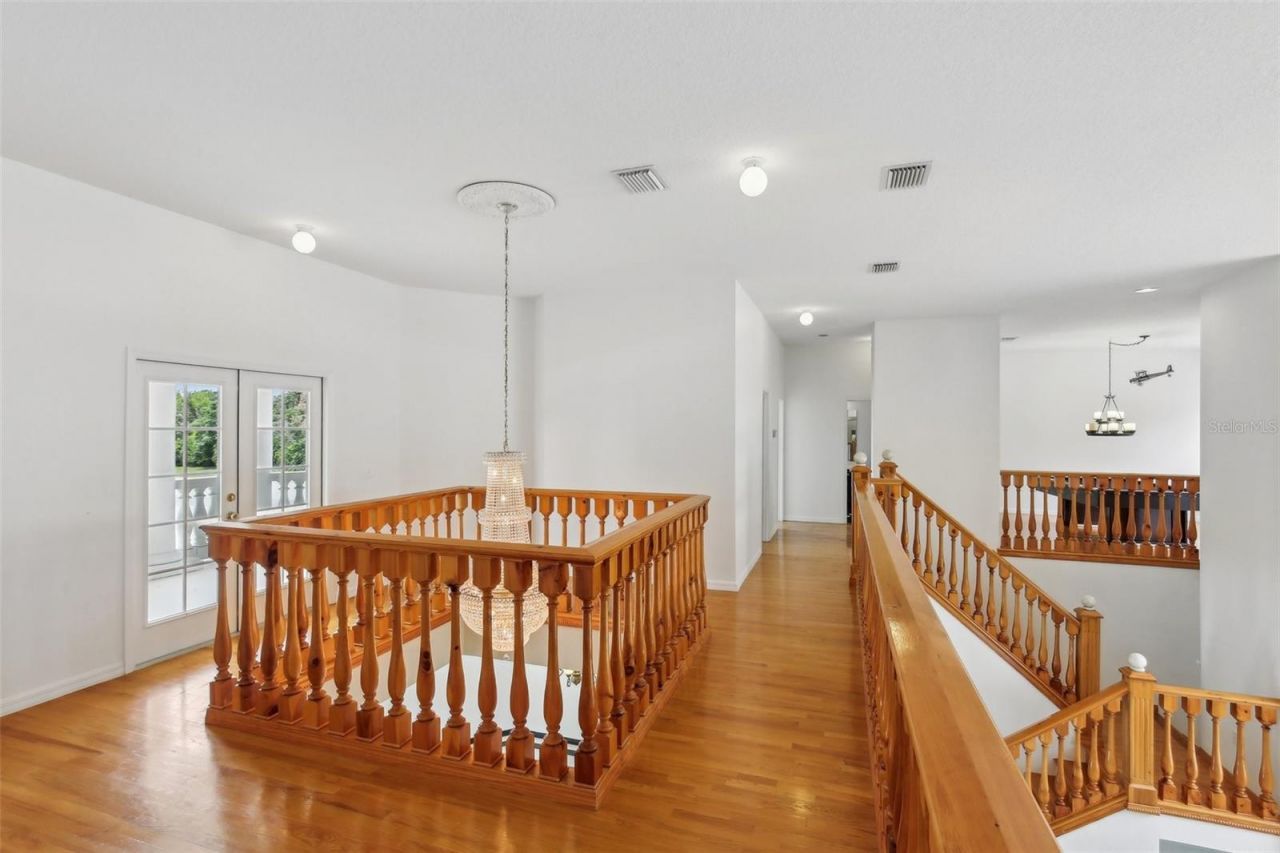 3062 Sutton Woods Drive, Plant City, FL 33566 Photo