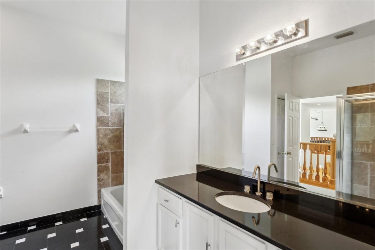 3062 Sutton Woods Drive, Plant City, FL 33566 Photo