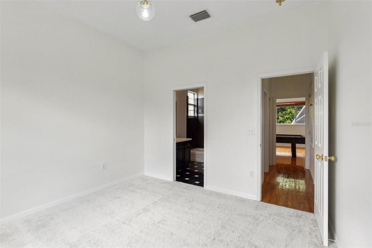 3062 Sutton Woods Drive, Plant City, FL 33566 Photo