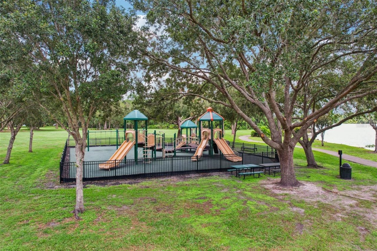 3062 Sutton Woods Drive, Plant City, FL 33566 Photo