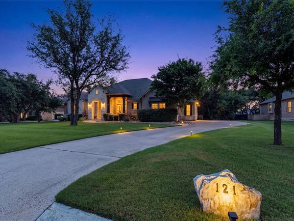 121 Umbrella Sky, Liberty Hill, TX 78642