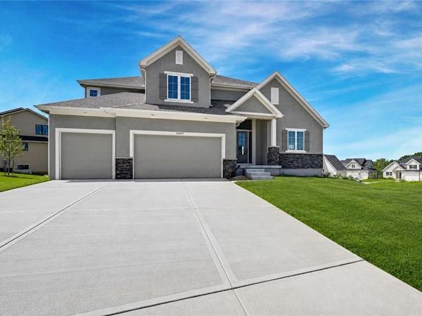 22077 W 99th Terrace, Lenexa, KS 66220