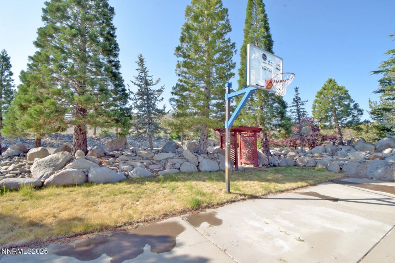 95 Hidden Lake Drive, Reno, NV 89521 Photo