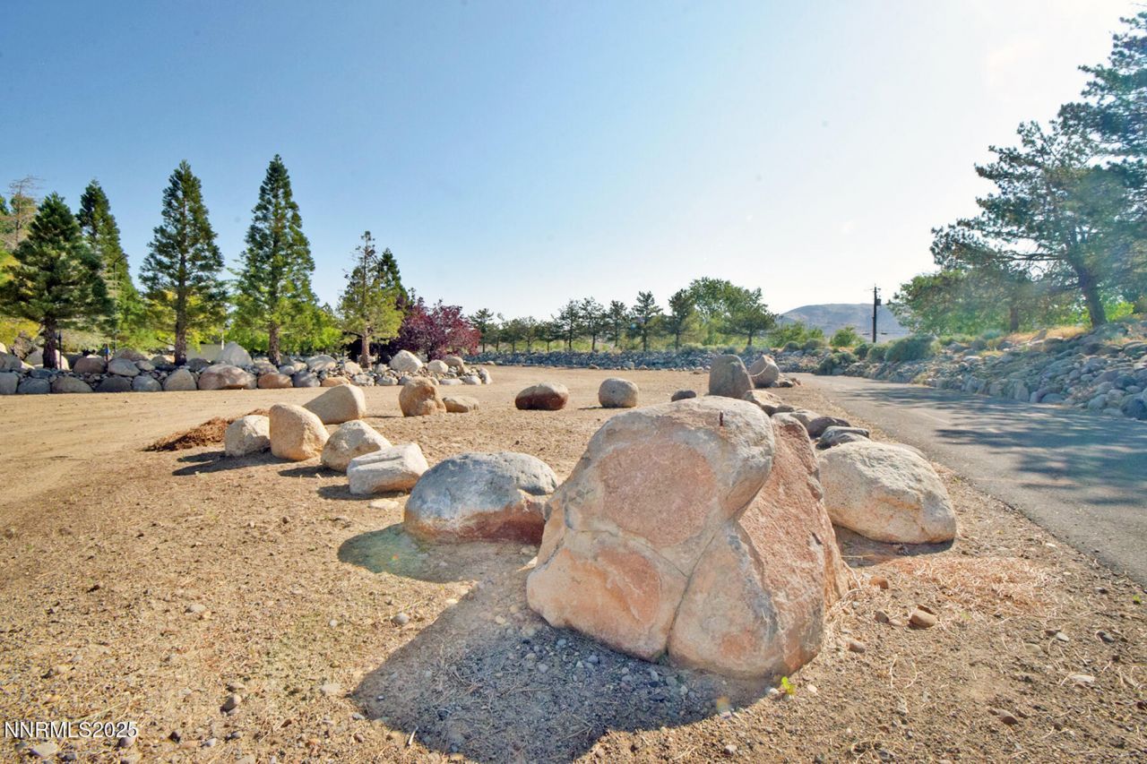 95 Hidden Lake Drive, Reno, NV 89521 Photo