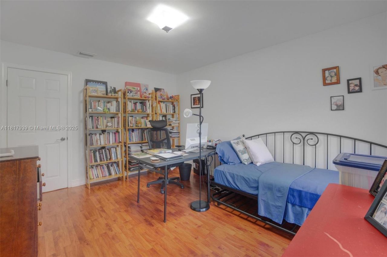 3643 Estepona Ave, Unit B28-A, Doral, FL 33178 Photo