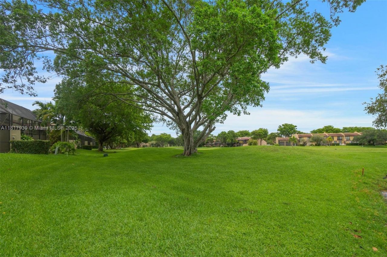 3643 Estepona Ave, Unit B28-A, Doral, FL 33178 Photo