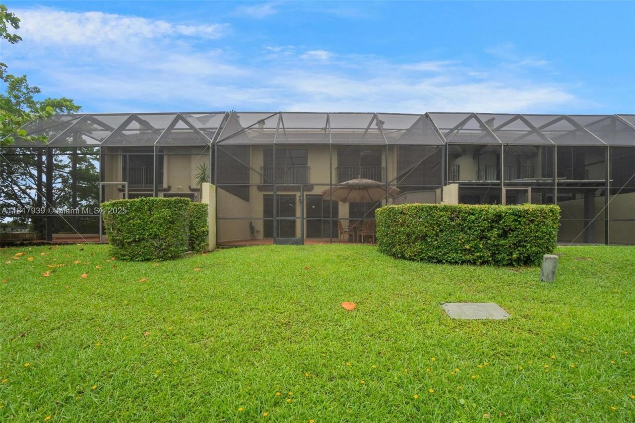 3643 Estepona Ave, Unit B28-A, Doral, FL 33178 Photo