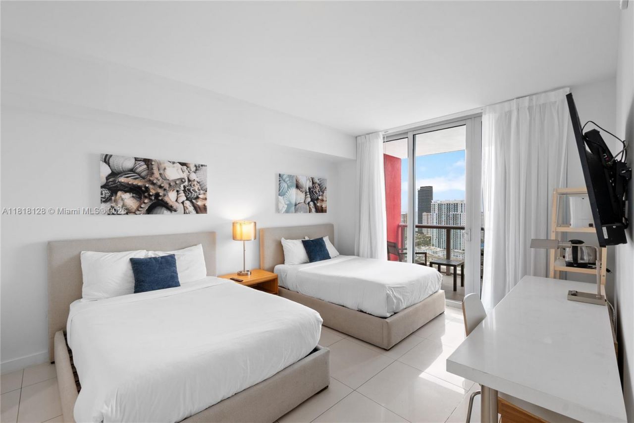 2602 E Hallandale Beach Blvd, Unit R2805, Hallandale Beach, FL 33009 Photo