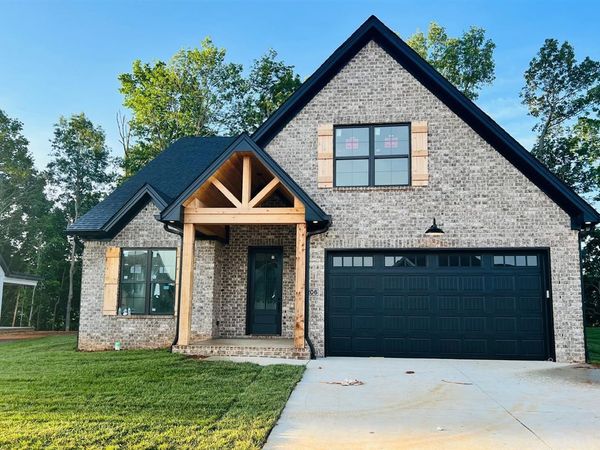 2206 Annapolis Court, Bowling Green, KY 42103