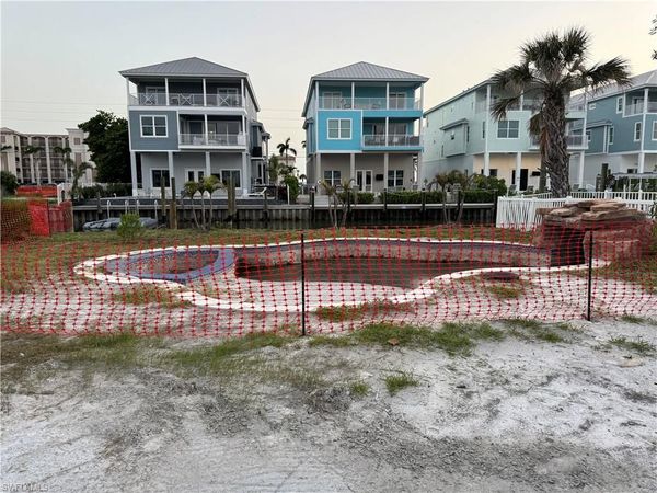 151 Matanzas ST, FORT MYERS BEACH, FL 33931
