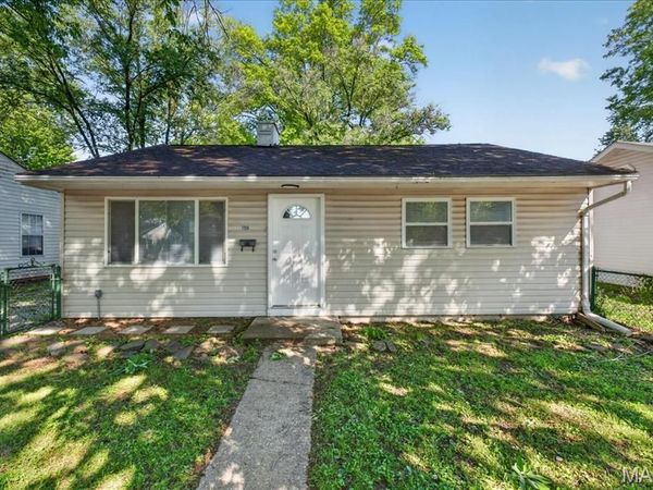 1150 Lilac Drive, Belleville, IL 62220