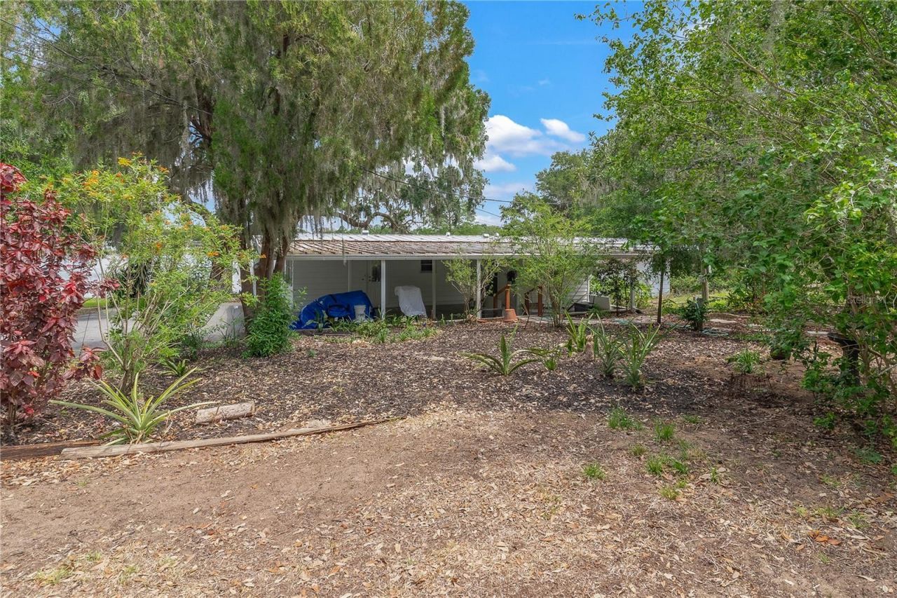 1451 Osceola Avenue, Tavares, FL 32778 Photo