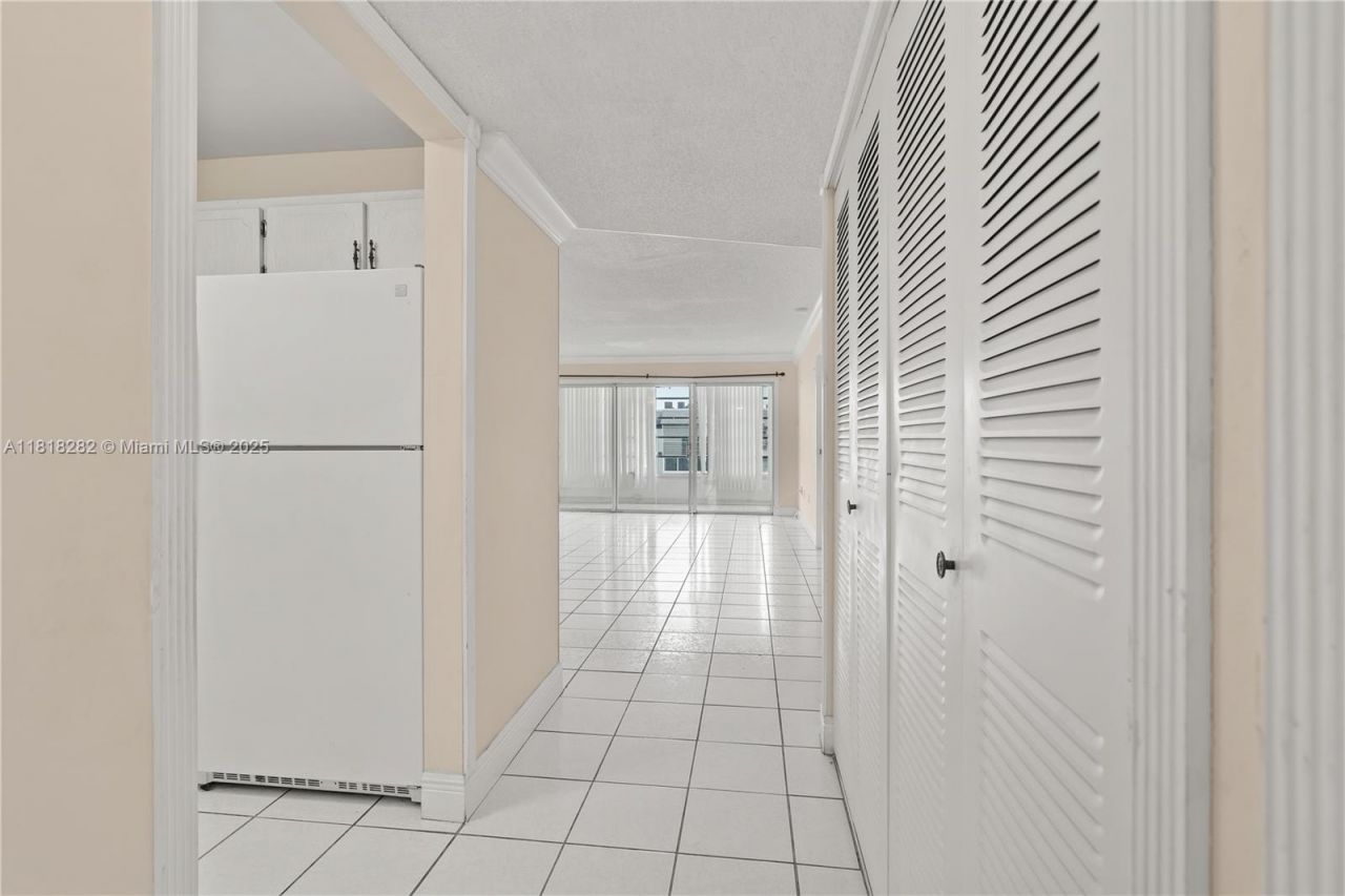 8350 Sands Point Blvd, Unit E309, Tamarac, FL 33321 Photo