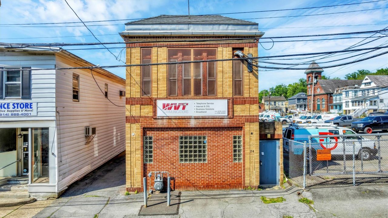 24 John Street, Middletown, NY 10940 Main Photo