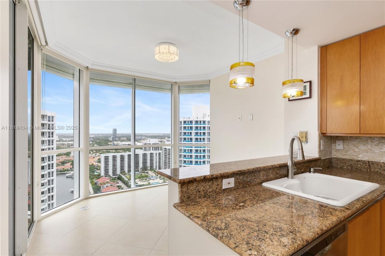 21150 Point Place, Unit LPH 2902, Aventura, FL 33180 Photo