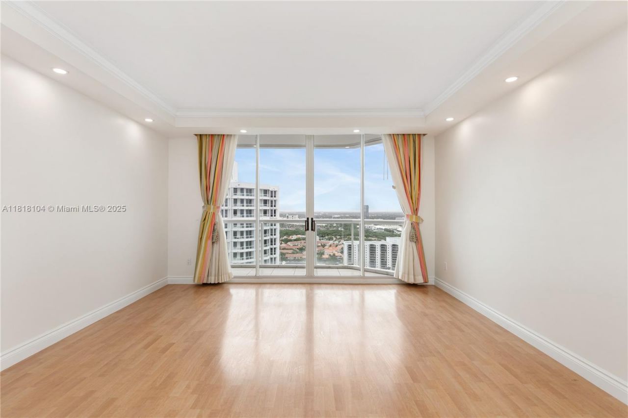 21150 Point Place, Unit LPH 2902, Aventura, FL 33180 Photo