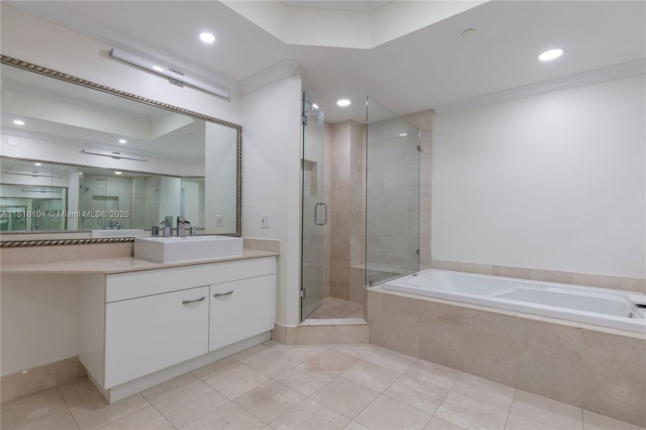 21150 Point Place, Unit LPH 2902, Aventura, FL 33180 Photo