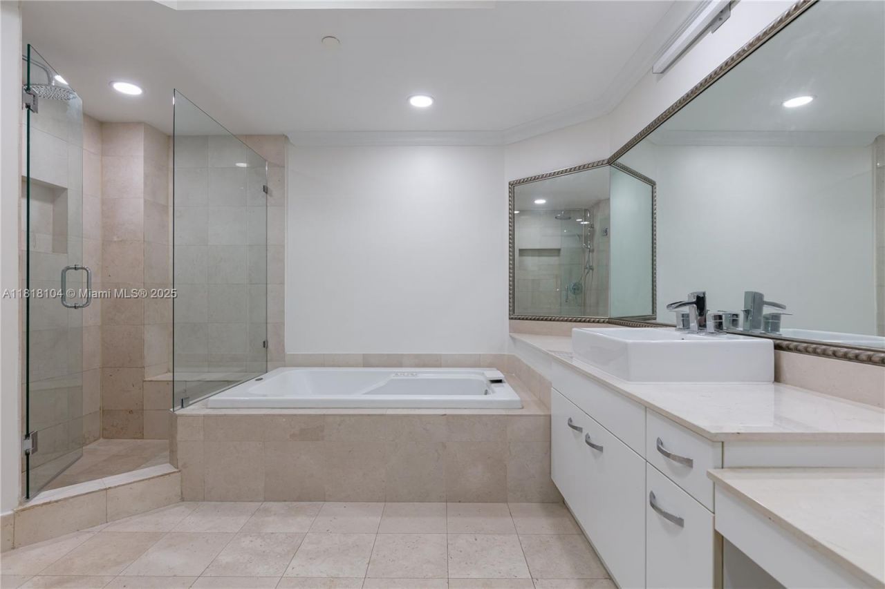 21150 Point Place, Unit LPH 2902, Aventura, FL 33180 Photo