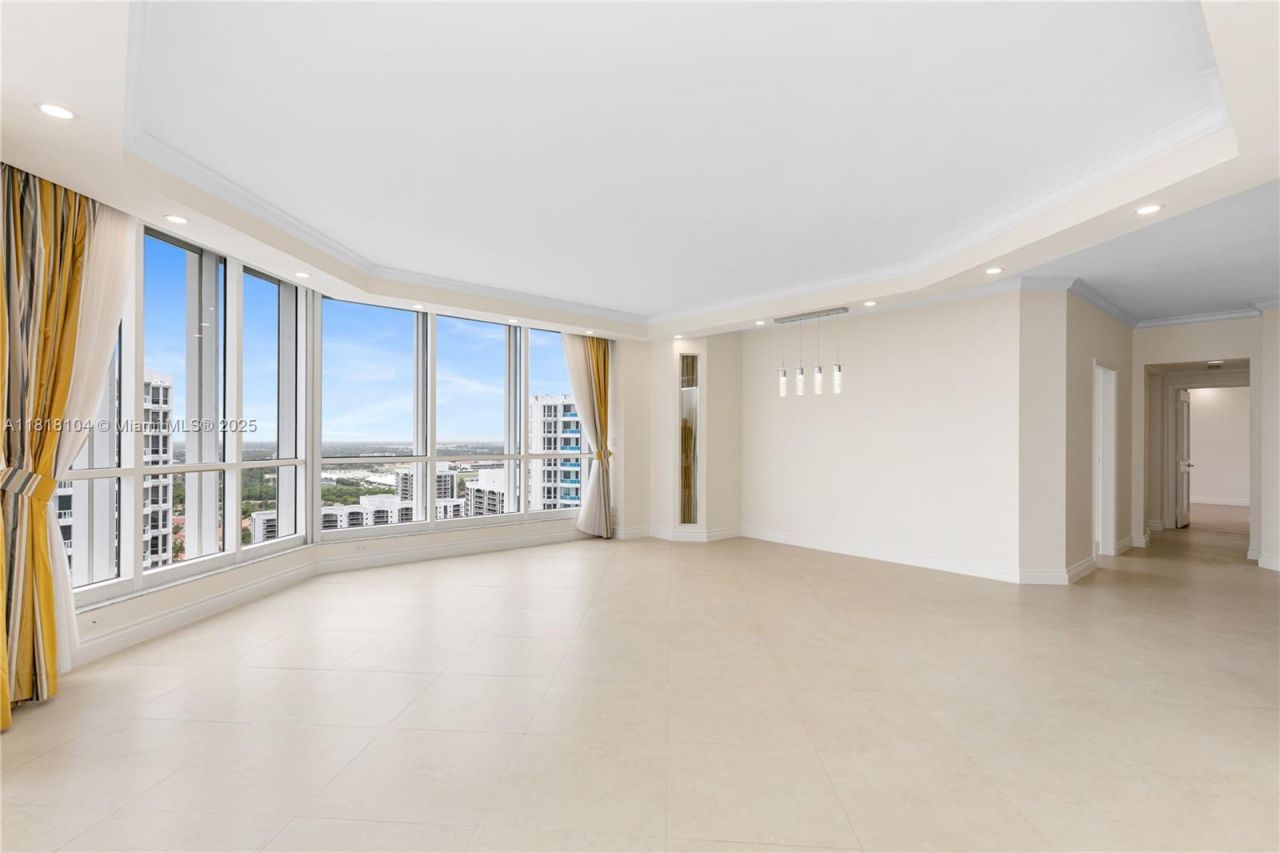 21150 Point Place, Unit LPH 2902, Aventura, FL 33180 Photo
