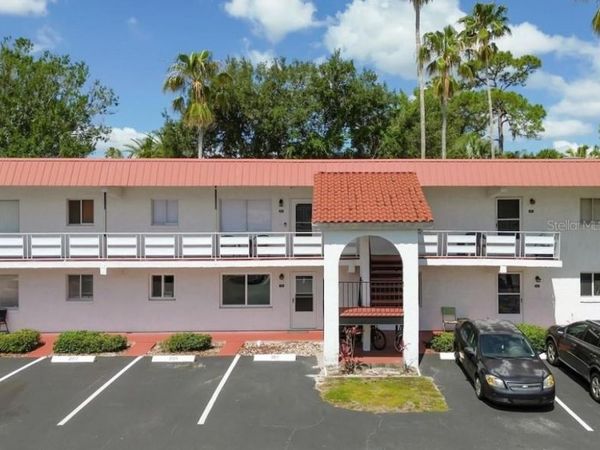 1100 MARTINIQUE DRIVE, Unit 203, WINTER HAVEN, FL 33884
