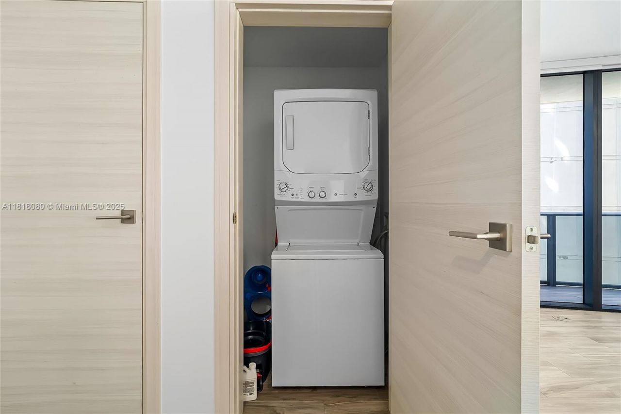 801 S Miami Ave, Unit 3704, Miami, FL 33130 Photo