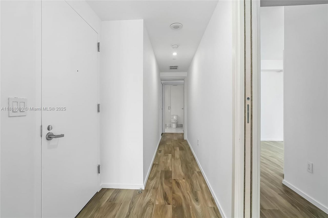 801 S Miami Ave, Unit 3704, Miami, FL 33130 Photo