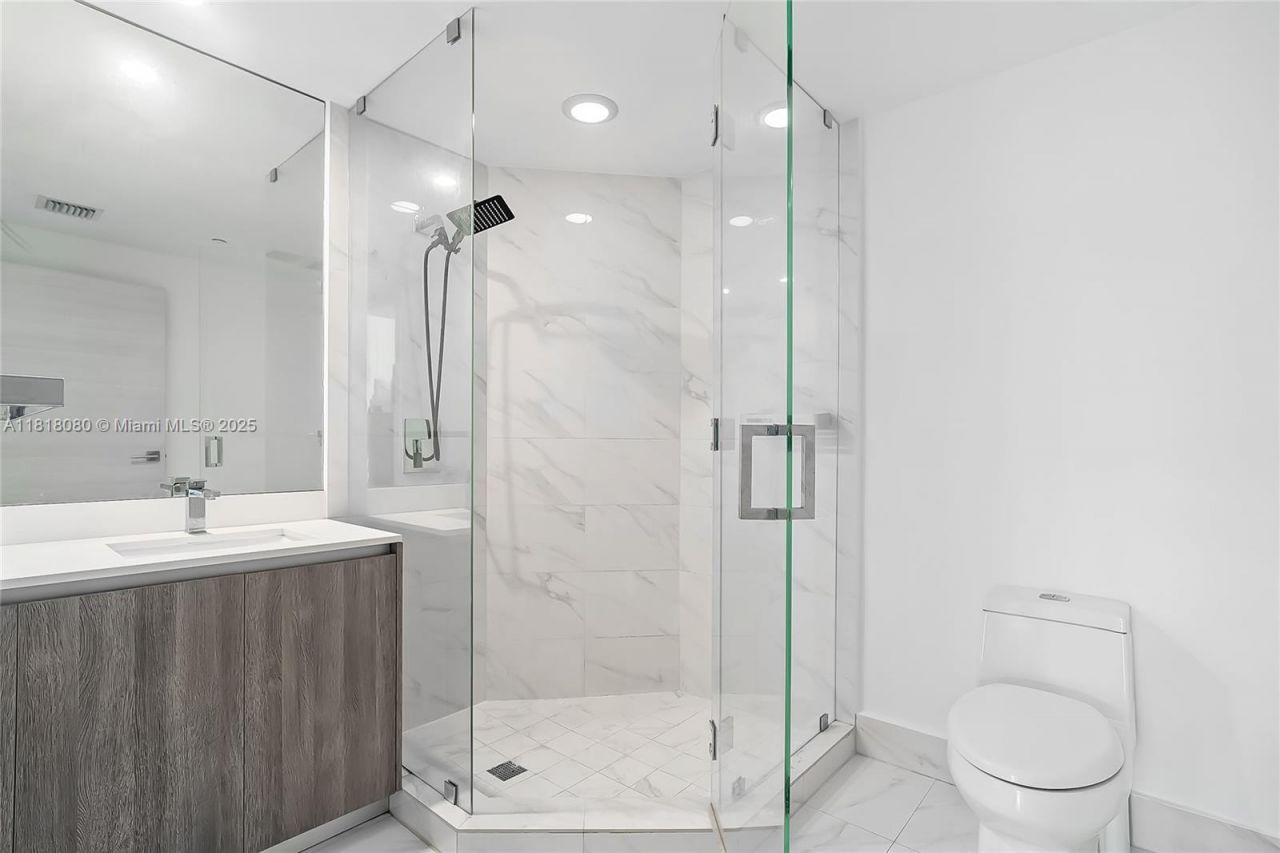 801 S Miami Ave, Unit 3704, Miami, FL 33130 Photo