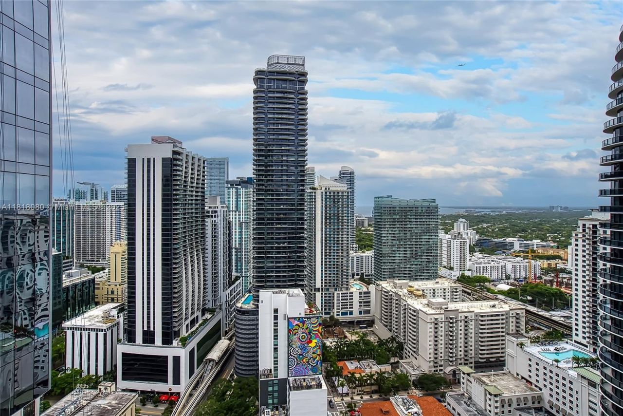 801 S Miami Ave, Unit 3704, Miami, FL 33130 Photo