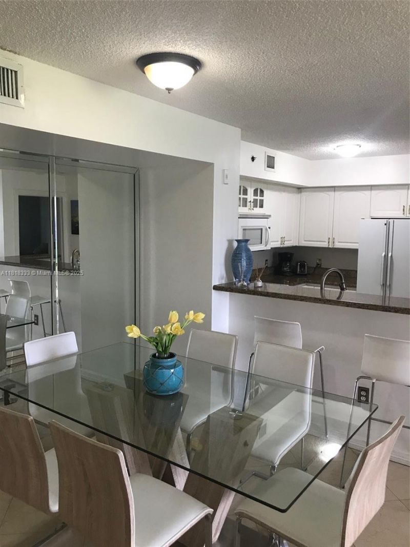 19801 E Country Club Dr, Unit 4-603, Aventura, FL 33180 Photo