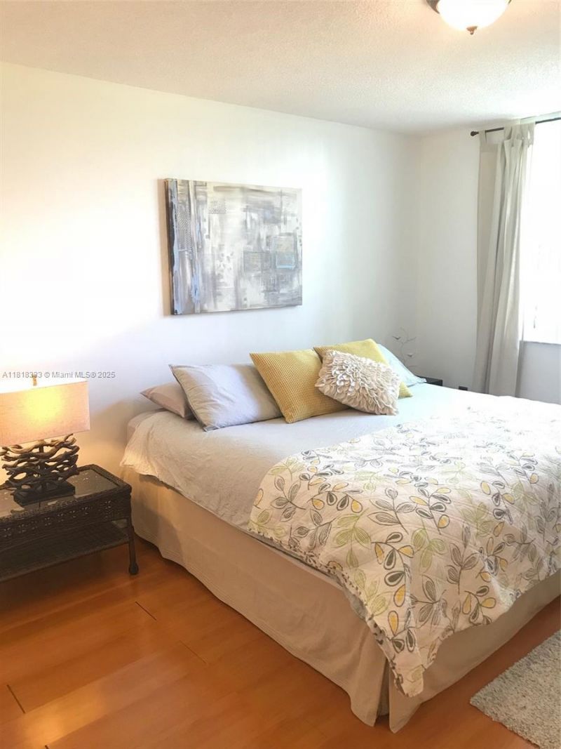 19801 E Country Club Dr, Unit 4-603, Aventura, FL 33180 Photo