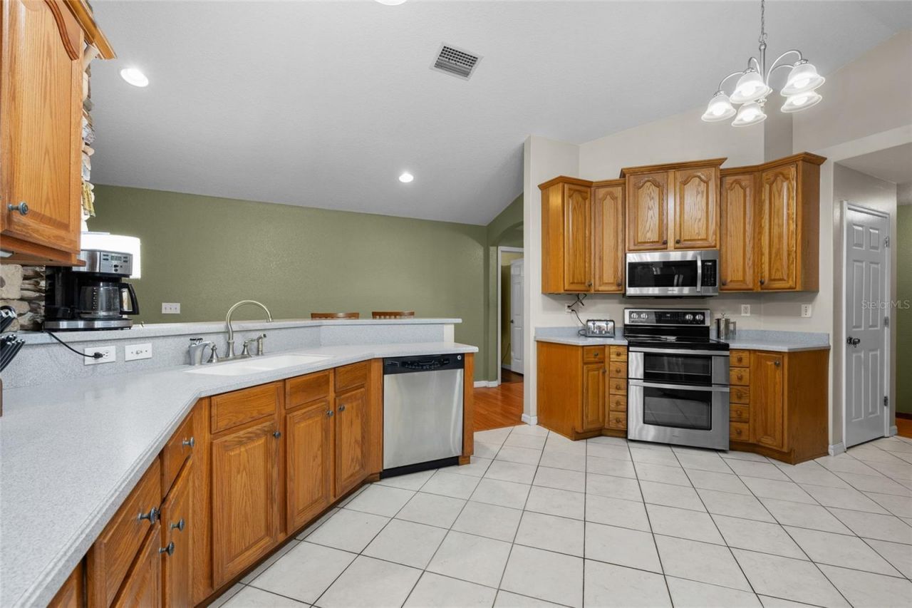 1827 SW Shiloh Street, Fort White, FL 32038 Photo