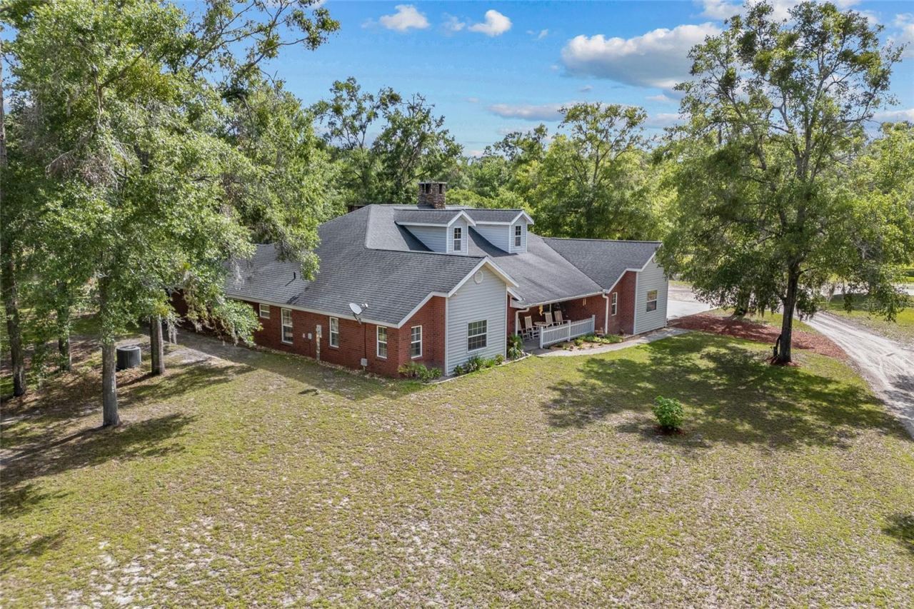 1827 SW Shiloh Street, Fort White, FL 32038 Photo