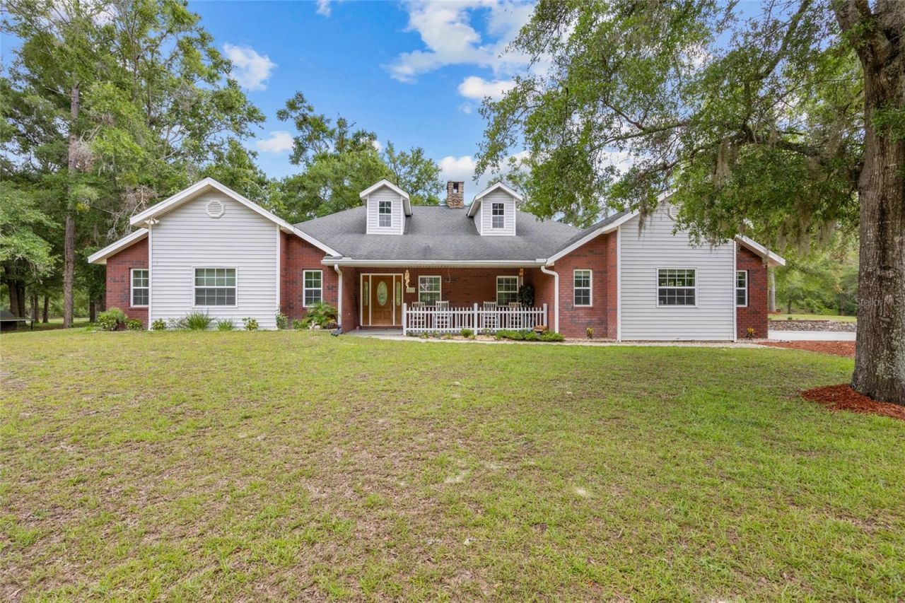 1827 SW Shiloh Street, Fort White, FL 32038 Photo