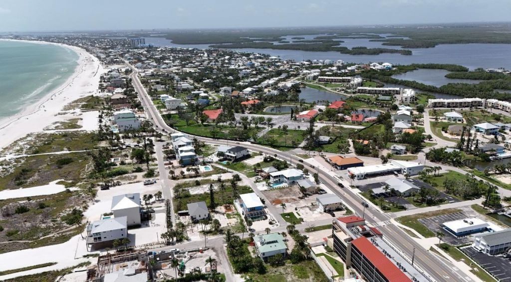 6081 Shelby Lane, Fort Myers Beach, FL 33931 Photo