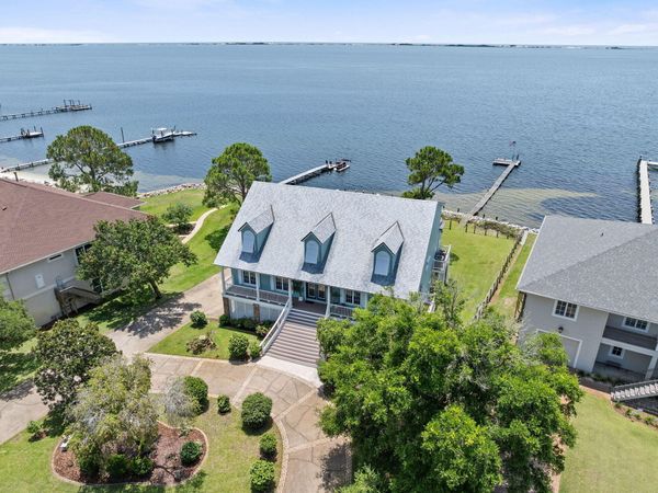 4757 Chinquapin Dr, Gulf Breeze, FL 32563