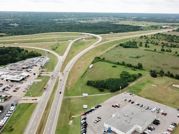 5301 SW Division Street, Guthrie, OK 73044