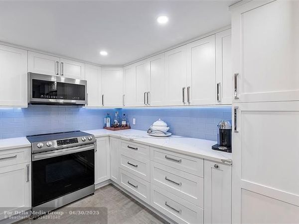 1150 Hillsboro Mile, Unit 905, Hillsboro Beach, FL 33062