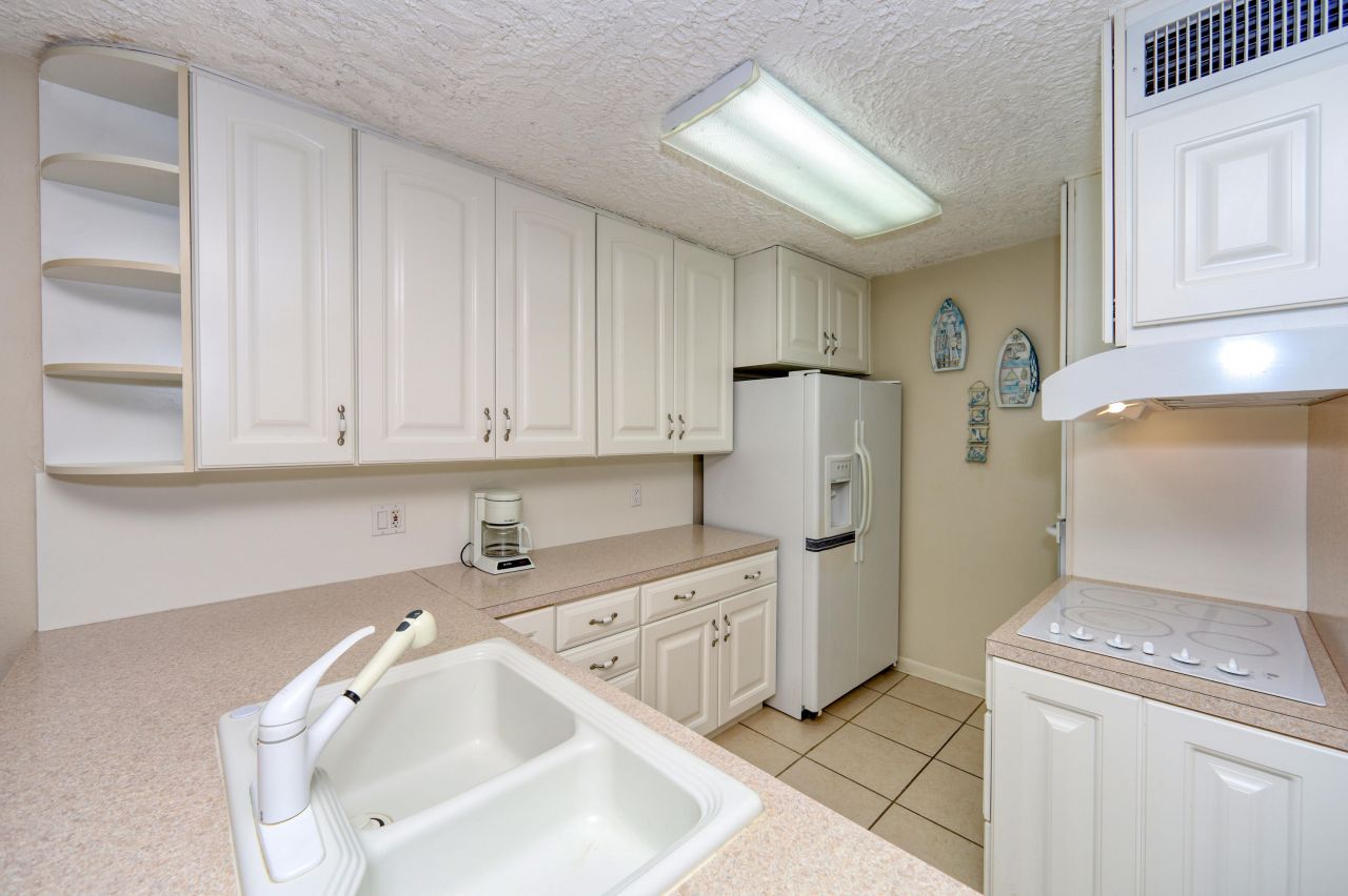 5060 N Ocean A Drive, Unit A, Riviera Beach, FL 33404 Photo