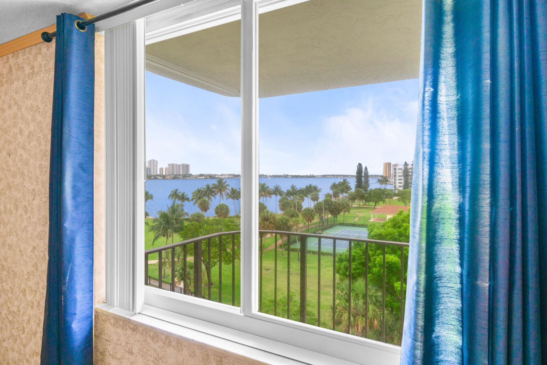 801 Lake Shore Drive, Unit 619, Lake Park, FL 33403 Photo