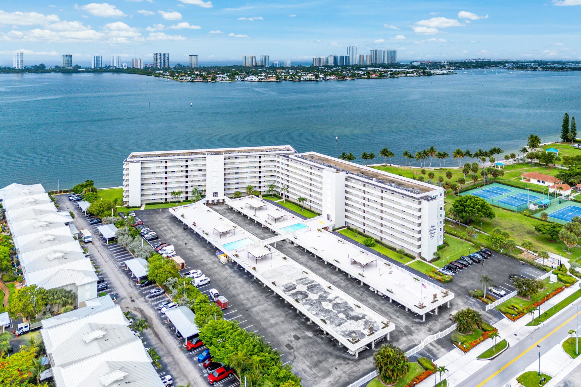 801 Lake Shore Drive, Unit 619, Lake Park, FL 33403 Photo