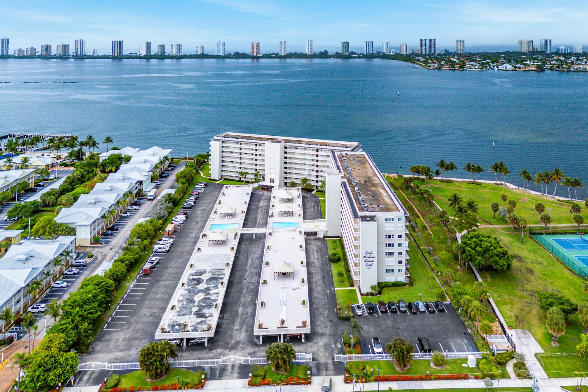 801 Lake Shore Drive, Unit 619, Lake Park, FL 33403 Photo