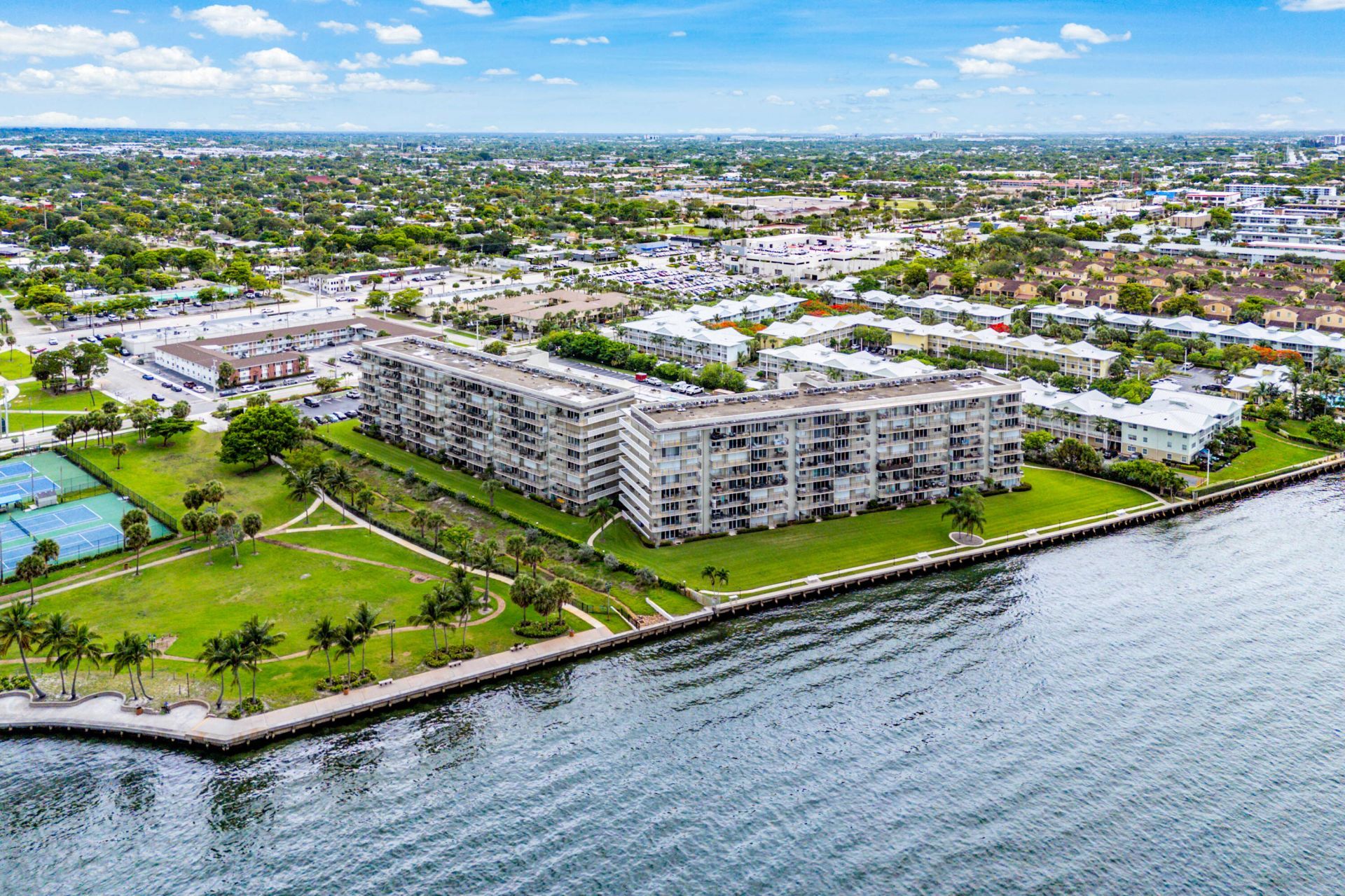 801 Lake Shore Drive, Unit 619, Lake Park, FL 33403 Photo