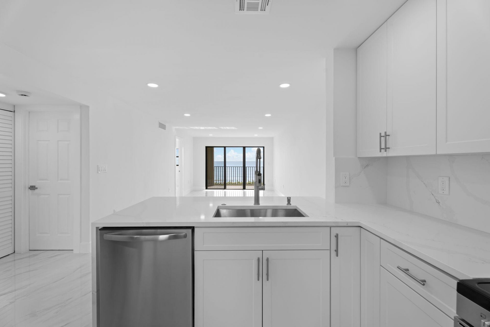 7420 S Ocean Drive, Unit 314, Jensen Beach, FL 34957 Photo