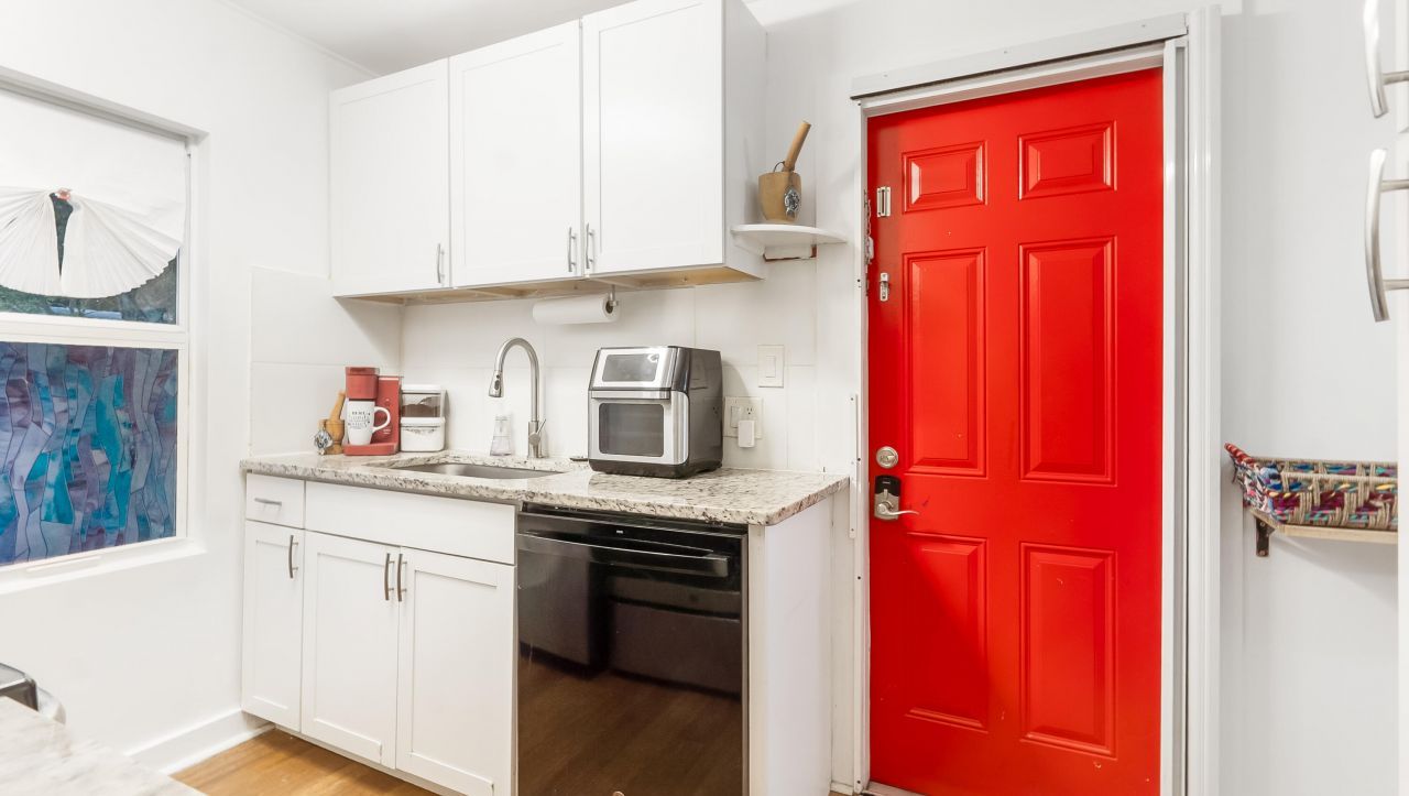 1738 Sunset Avenue, Lake Worth Beach, FL 33460 Photo